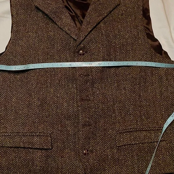 Harris Tweed Men's Brown Vest - Picture 2 of 6